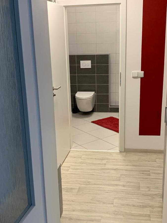 Kelleruv Mlyn - Apartman S Vlastni Garazi, Znojmo Centrum Exterior photo